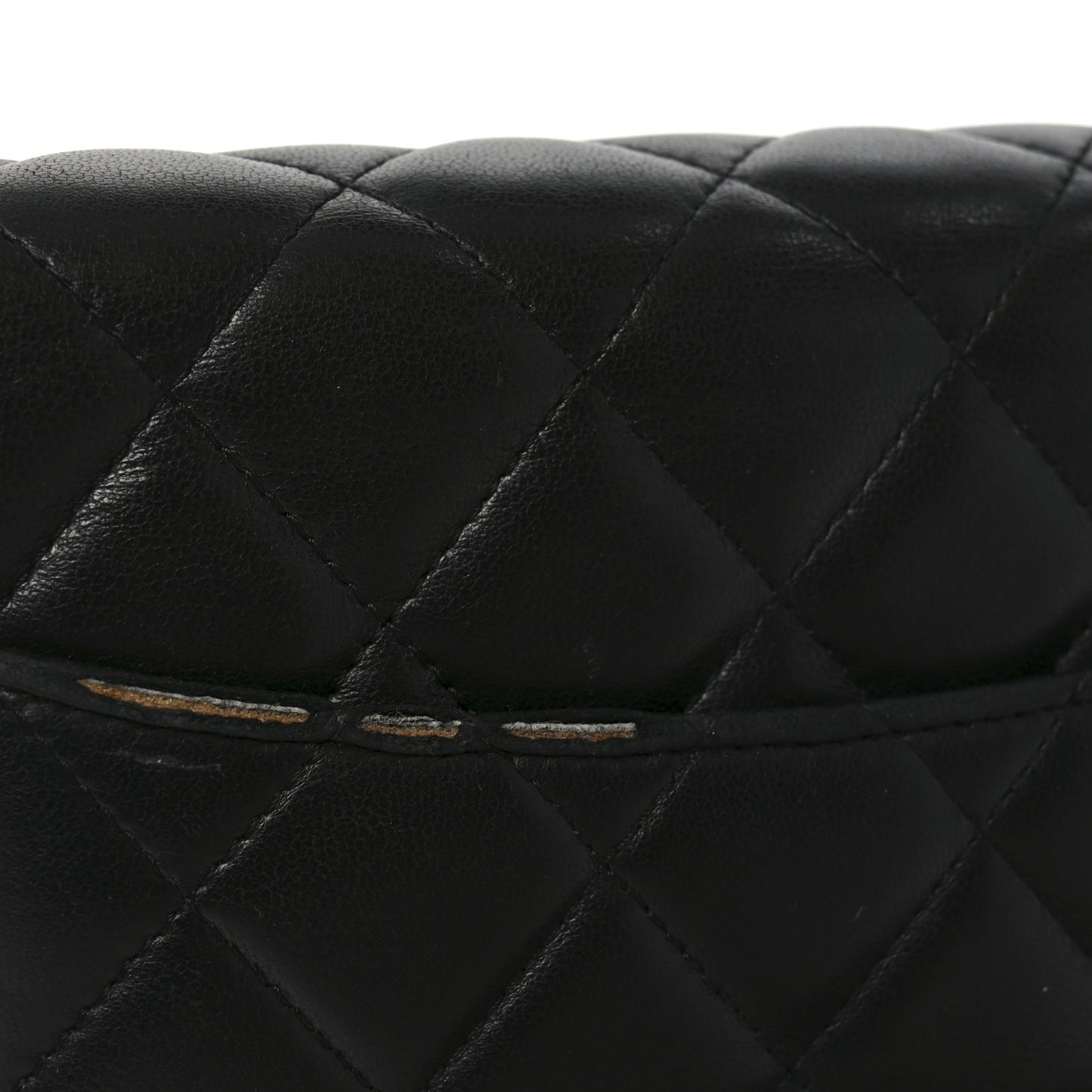 Lambskin Quilted Wallet On Chain WOC Black