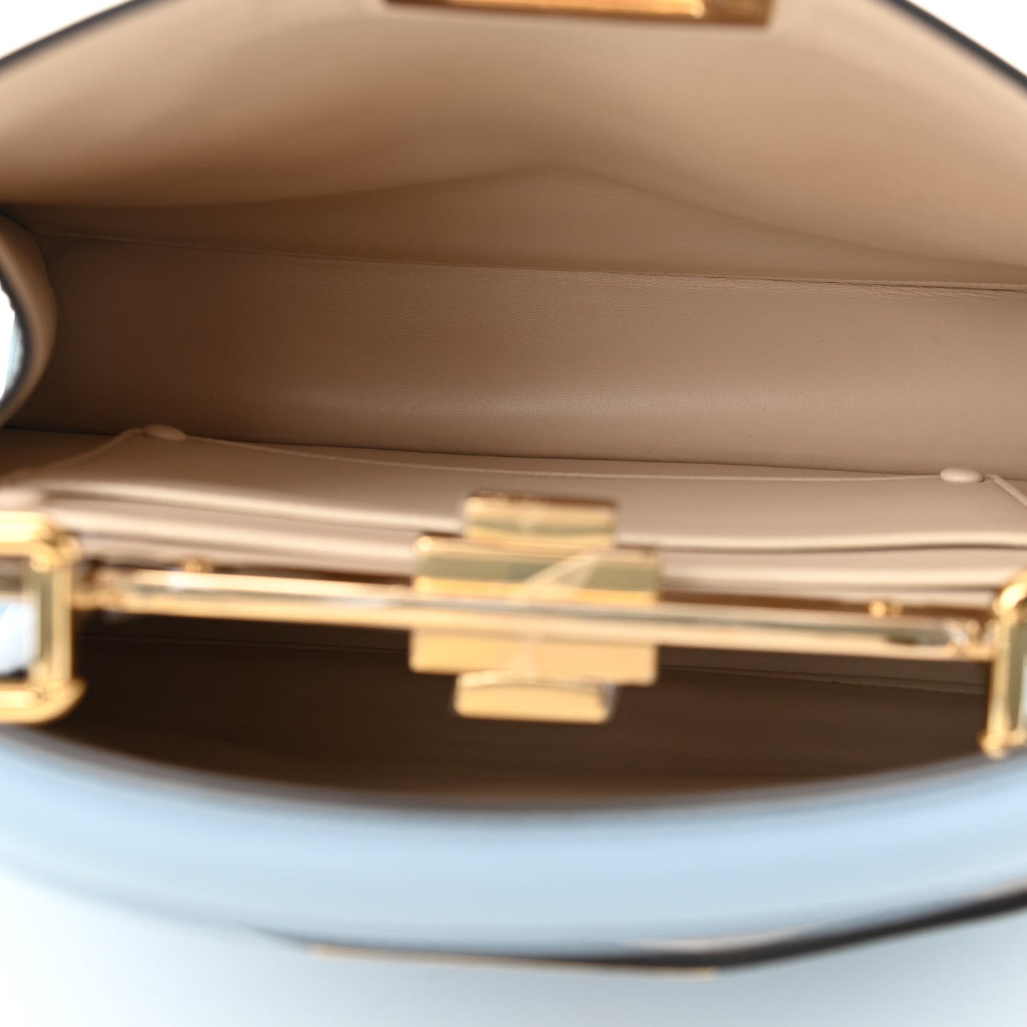Vitello Seta Shiny Nappa Medium Peekaboo I SEE U Satchel Azzurro Baby Camelia