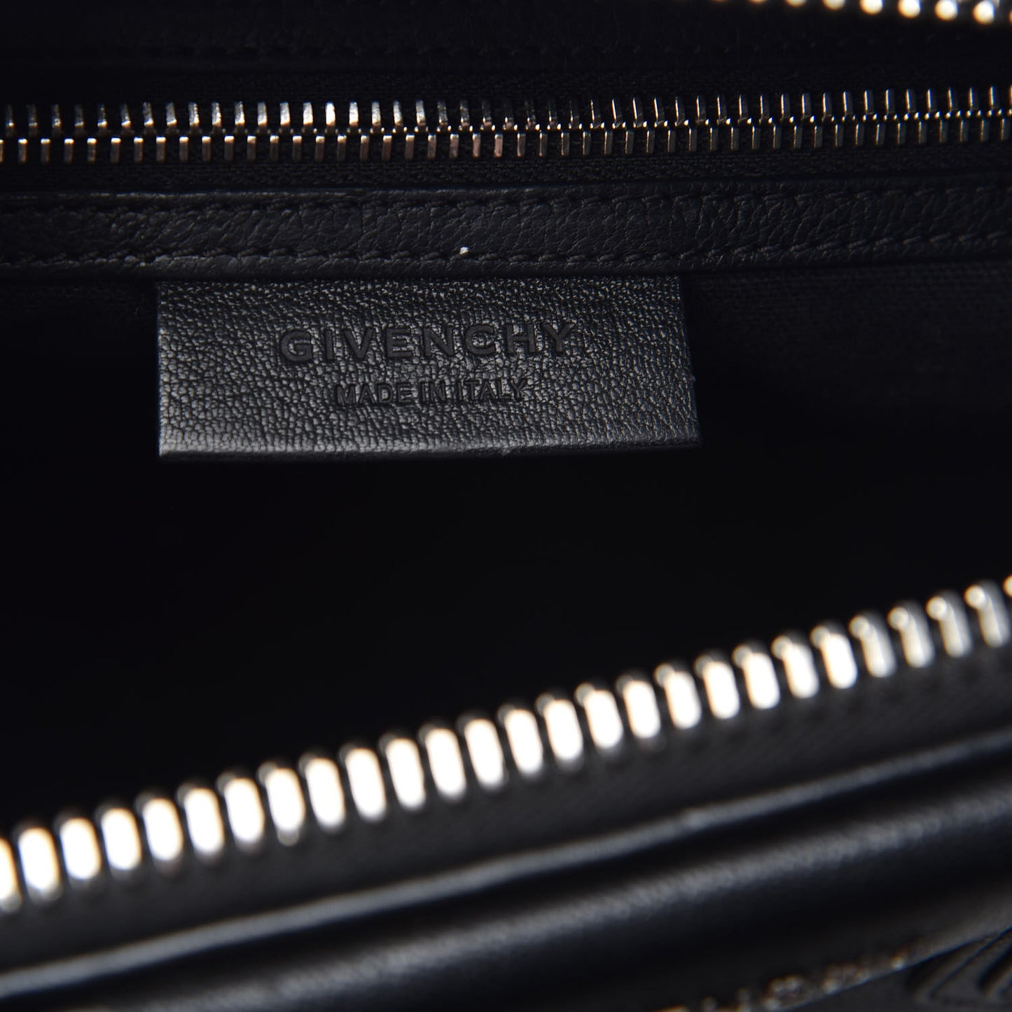 Sugar Goatskin Small Antigona Black