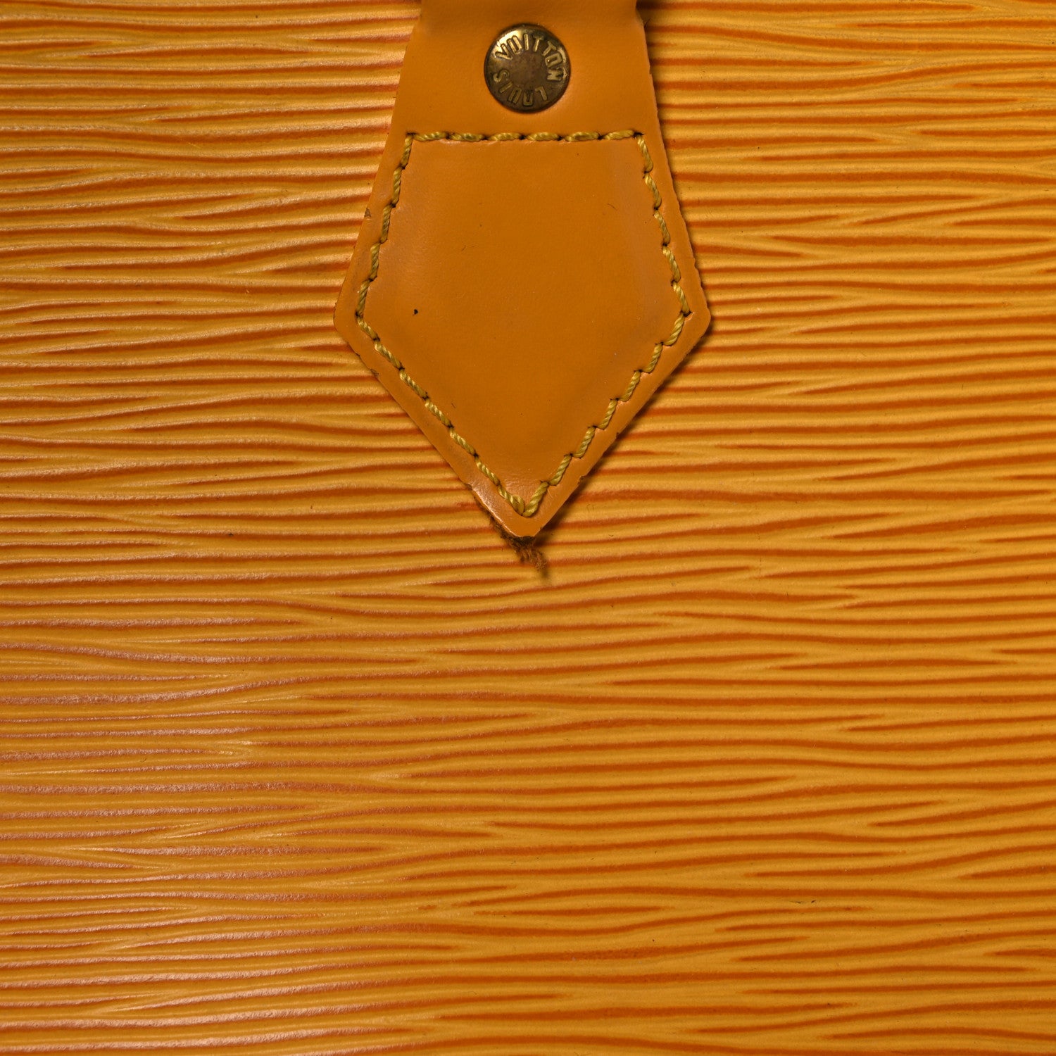 Louis Vuitton Epi Alma PM Tassil 37 of 38