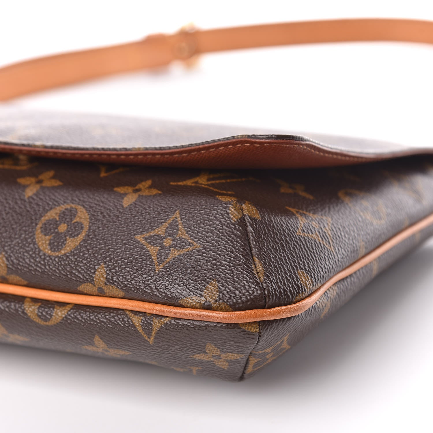 Louis Vuitton Monogram Musette Tango 6 of 11