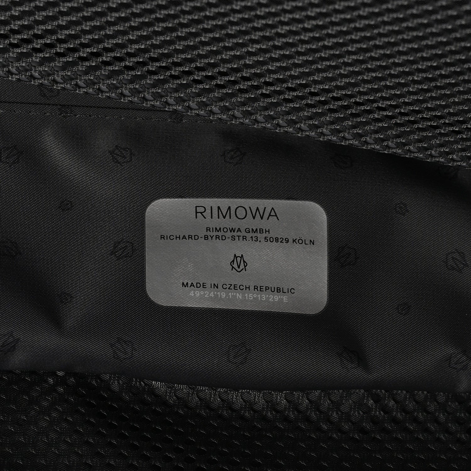 Rimowa Gloss Polycarbonate Essential Check-In L Gloss Green 5 of 14