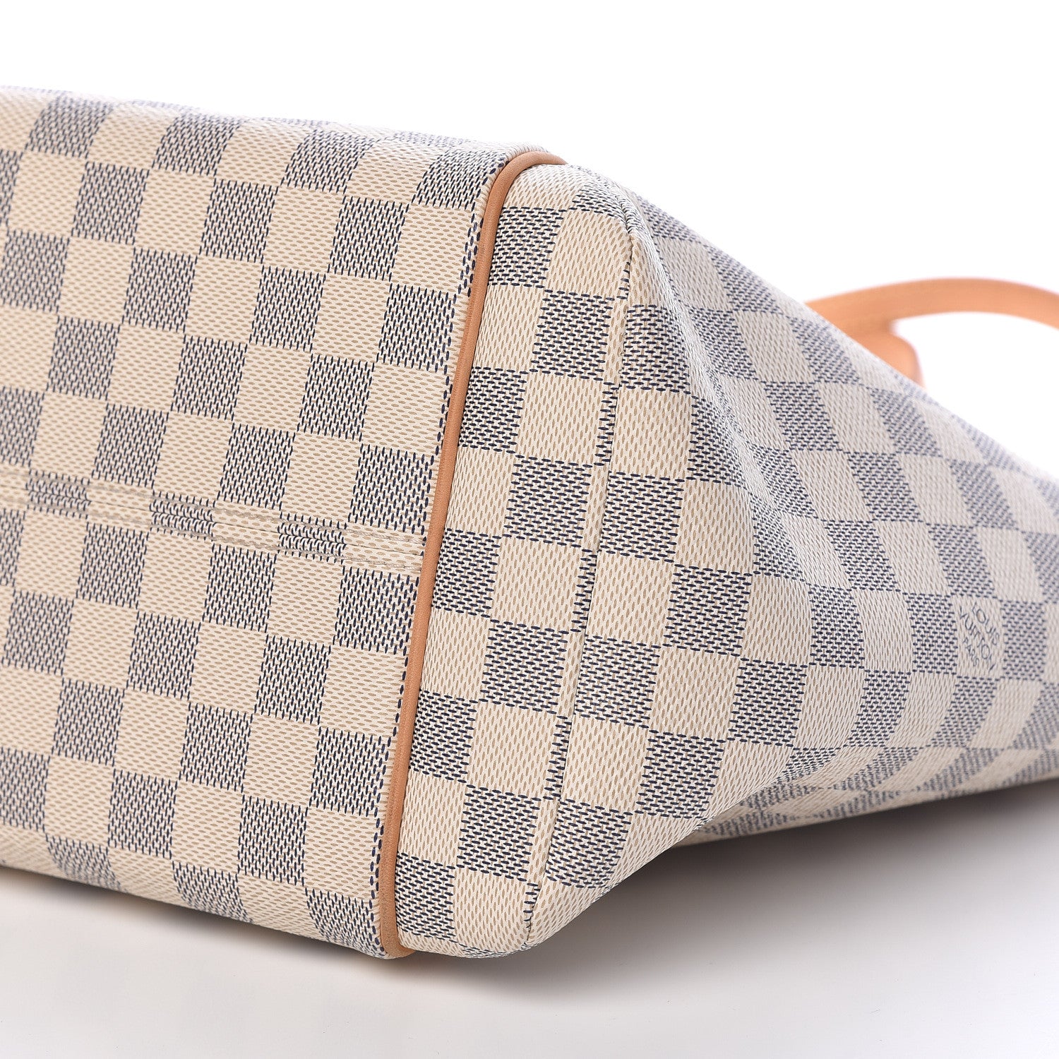 Louis Vuitton Damier Azur Totally MM 6 of 9