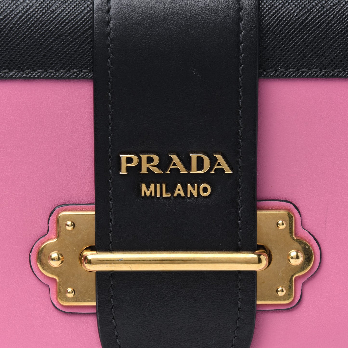 City Calf Saffiano Cahier Bag Geranio Black