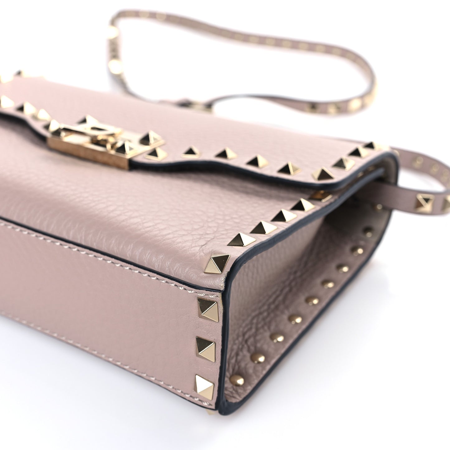 Pebbled Calfskin Medium Rockstud Flip Lock Crossbody Bag Poudre