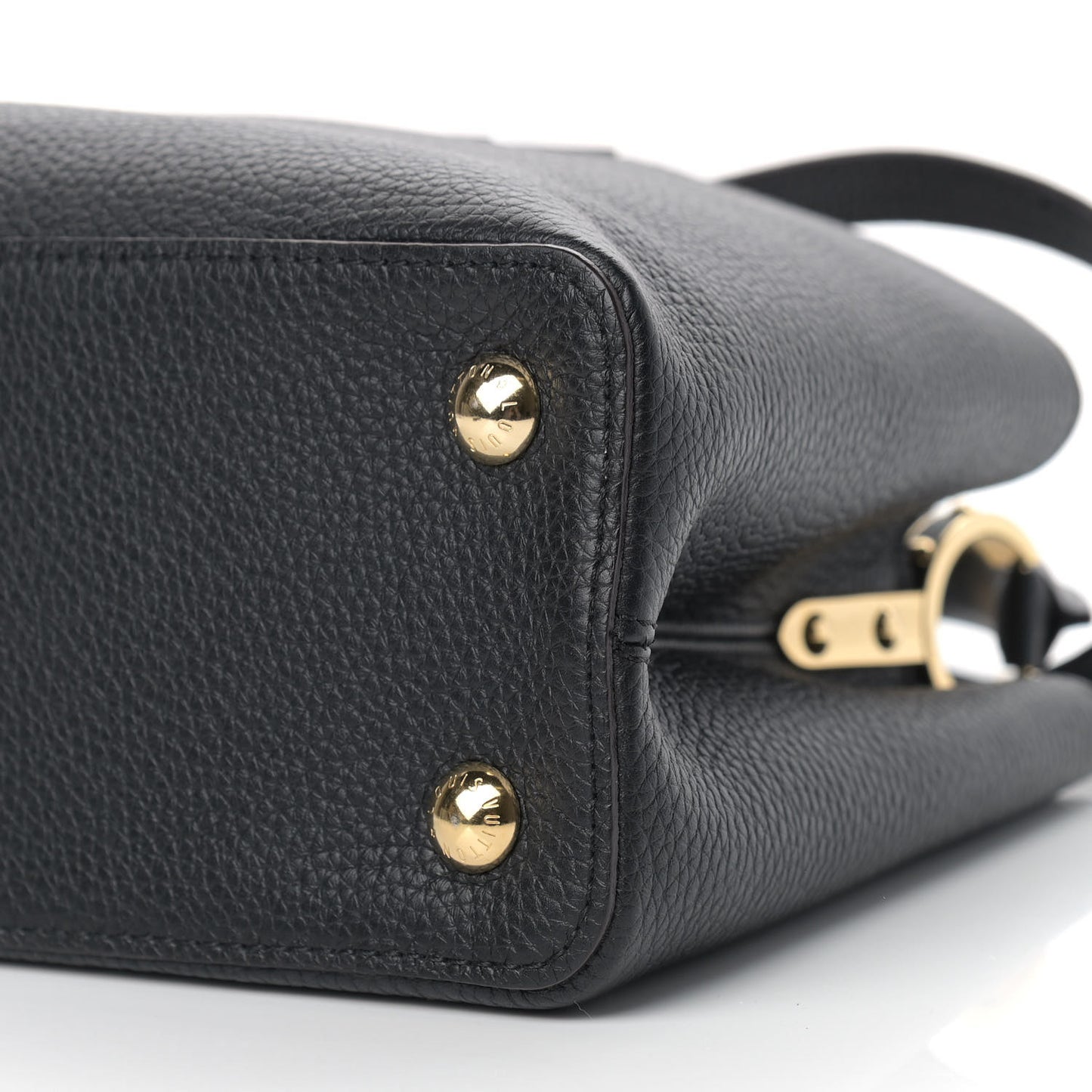 Taurillon Capucines PM Black