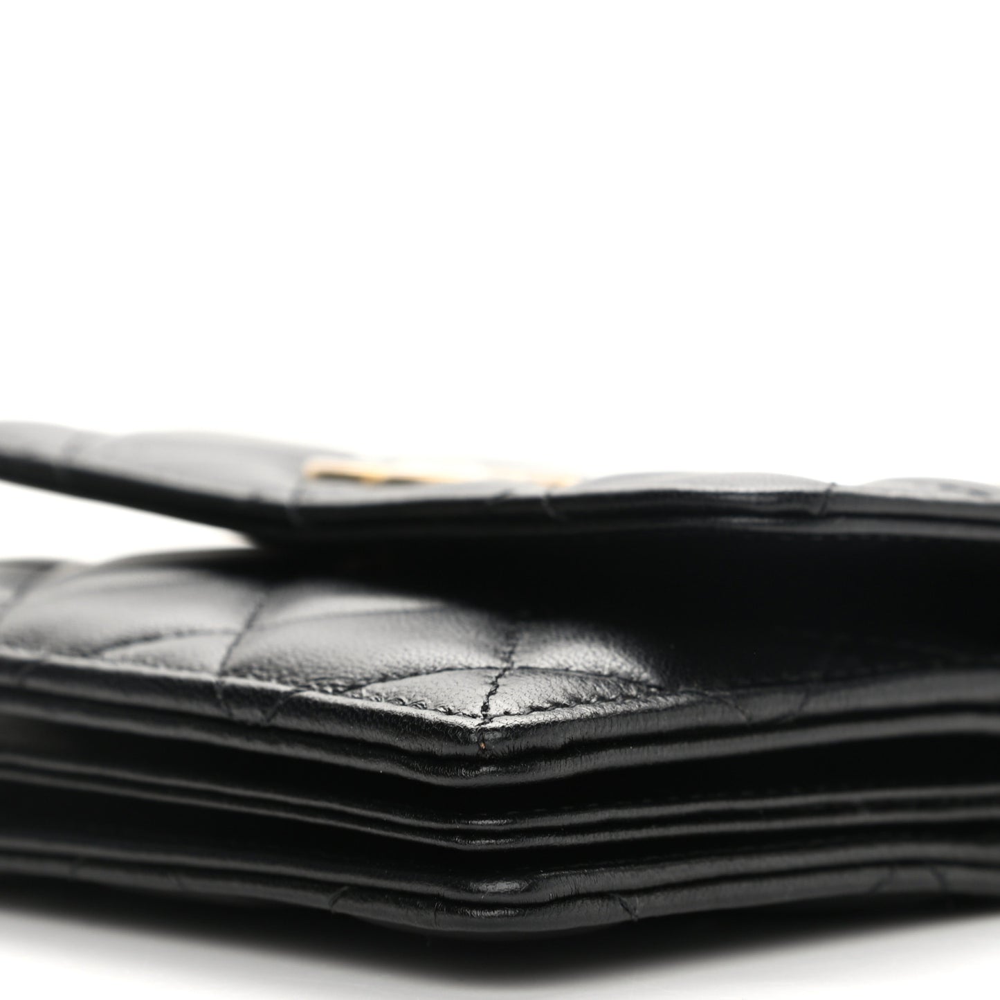 Lambskin Quilted Pearl Crown Clutch With Chain Black