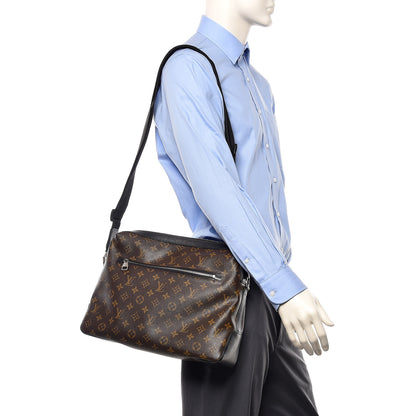 Louis Vuitton Monogram Macassar Torres Messenger 2 of 15