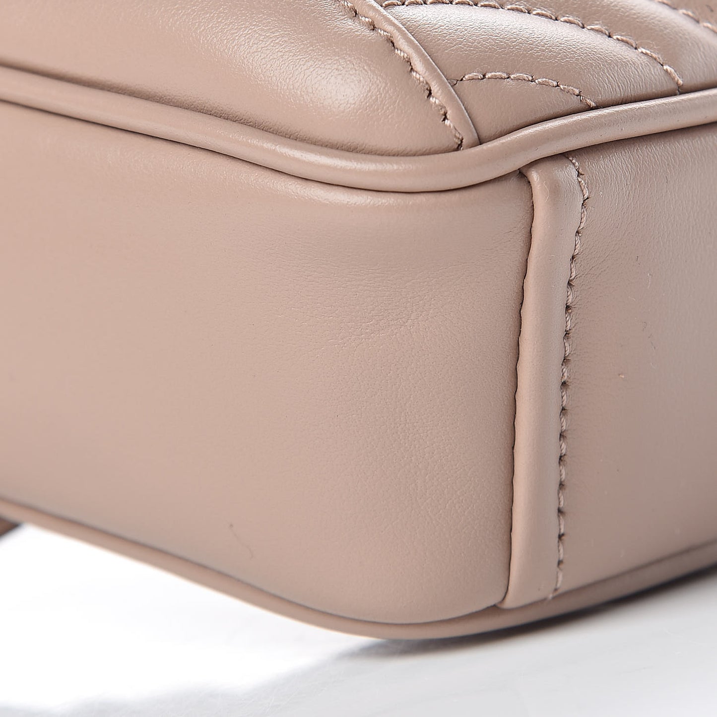Soft Calfskin Impunture Diagramme Belt Bag Cipria