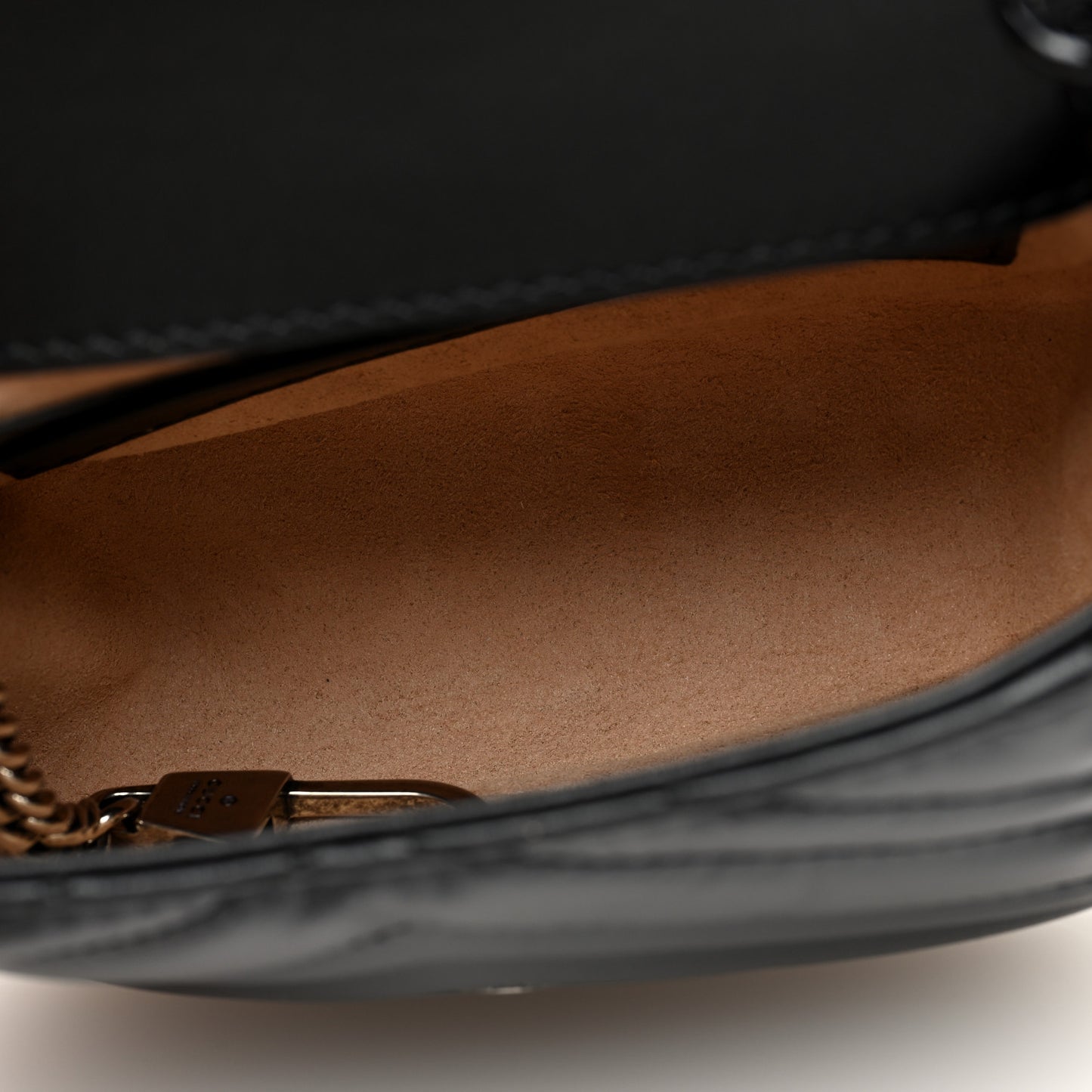 Calfskin Matelasse Monochrome GG Marmont Chain Mini Belt Bag Black