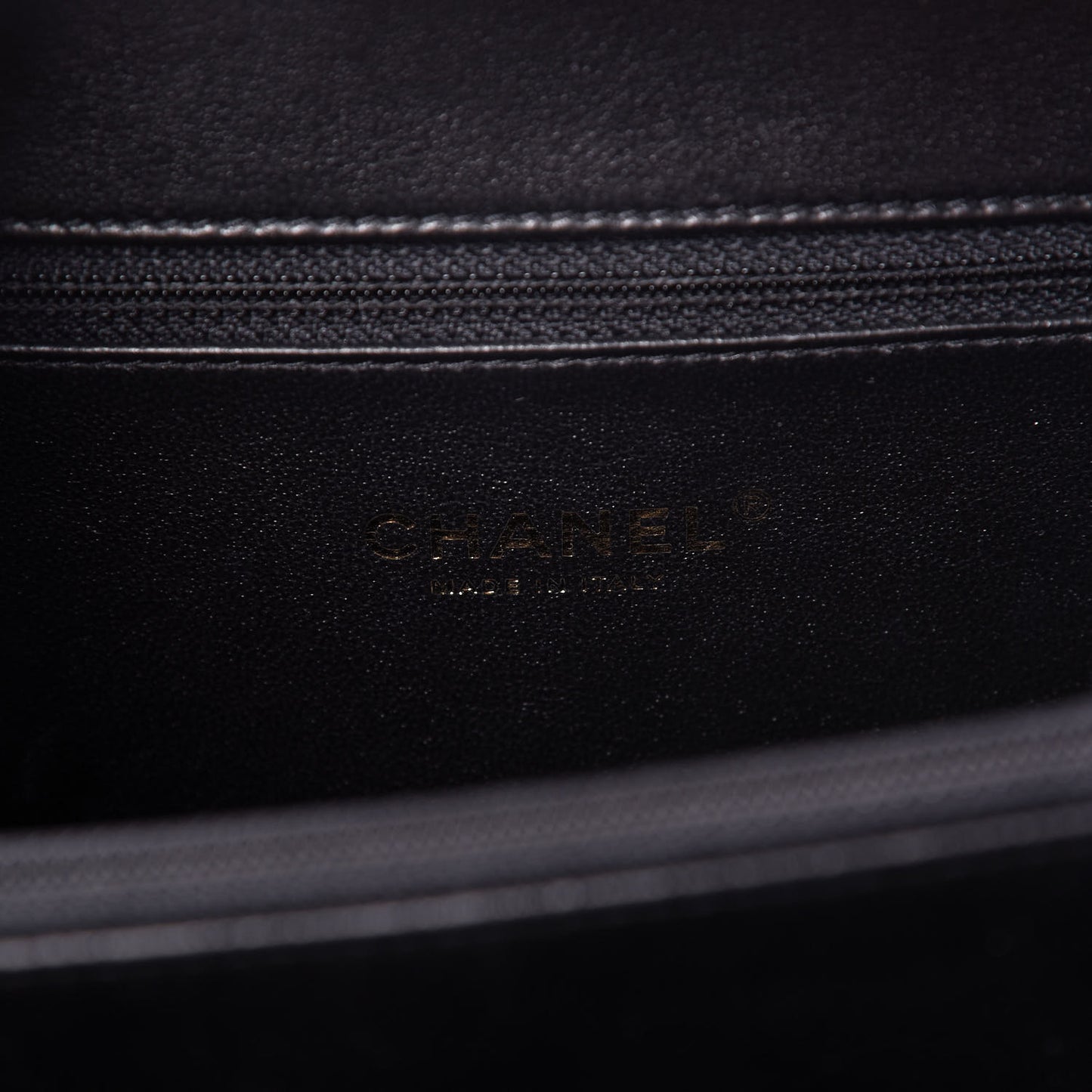 Caviar Quilted Medium CC Filigree Vanity Case Navy Black