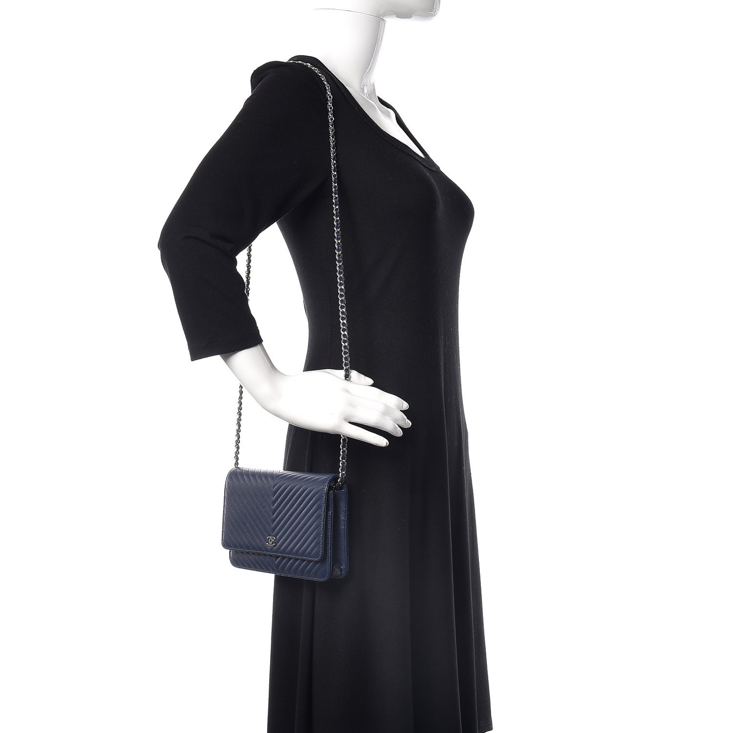 Caviar Chevron Quilted Wallet On Chain WOC Navy