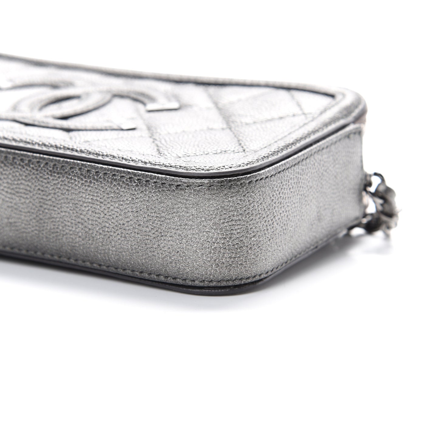 Metallic Caviar Quilted CC Filigree Clutch With Chain Dark Silver