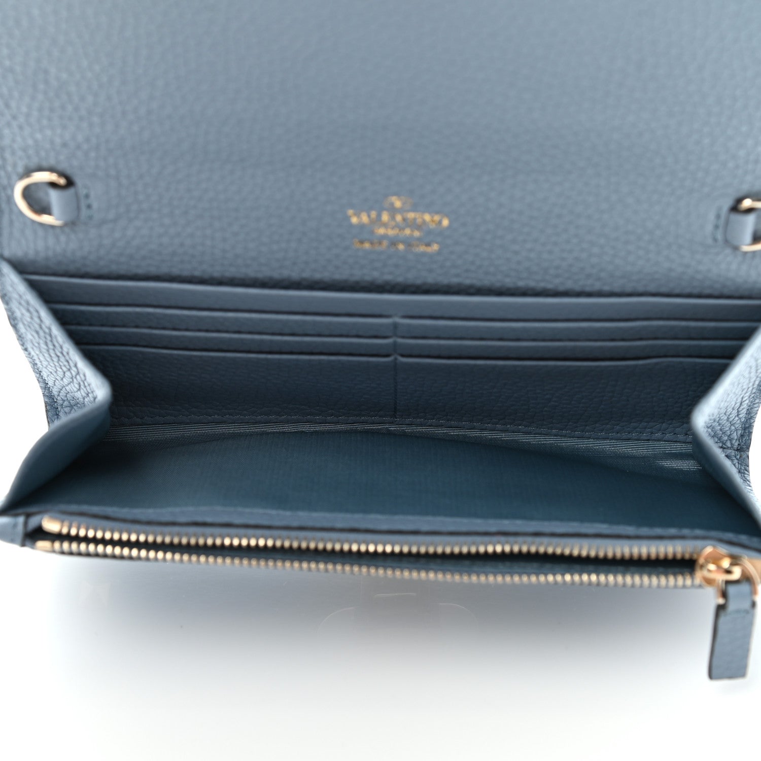 Valentino Garavani Pebbled Calfskin Rockstud Flip Lock Wallet On Chain Niagara 5 of 9