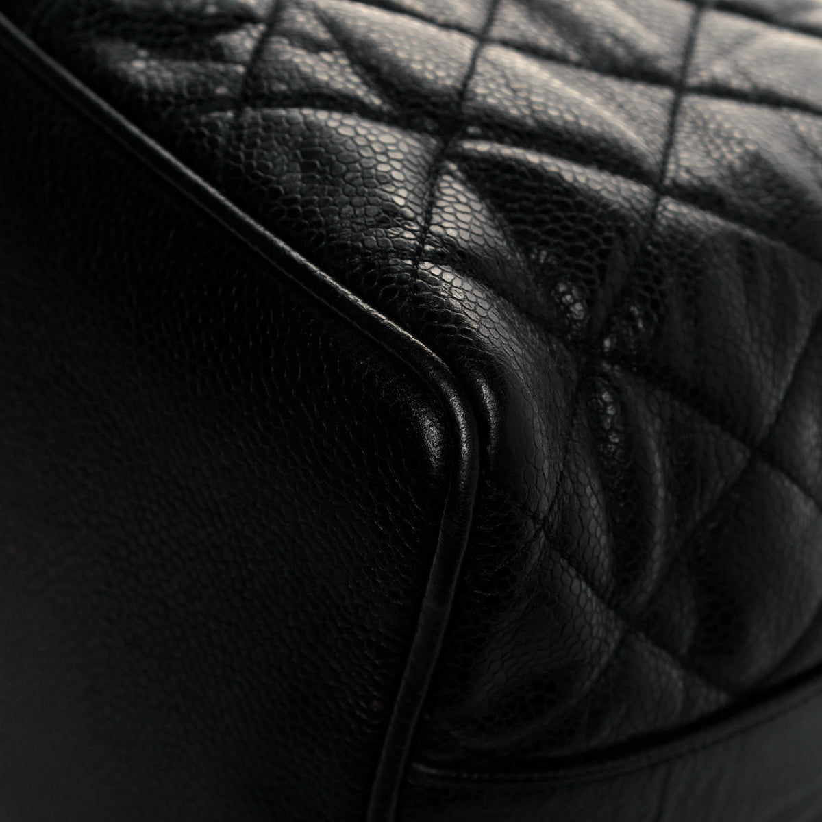 Caviar Quilted Drawstring Bucket Bag Black