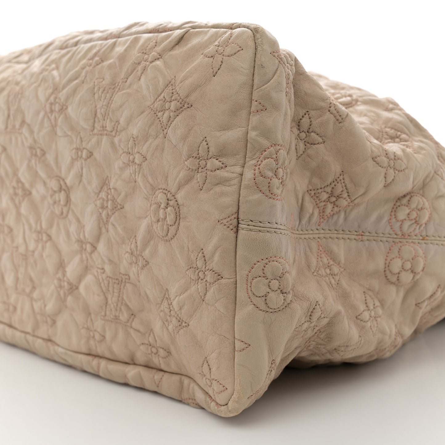 Lambskin Olympe Stratus GM Beige