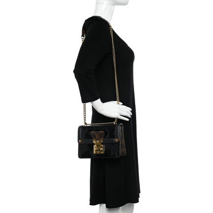 Louis Vuitton Vernis Epi Monogram Wynwood Black 2 of 10