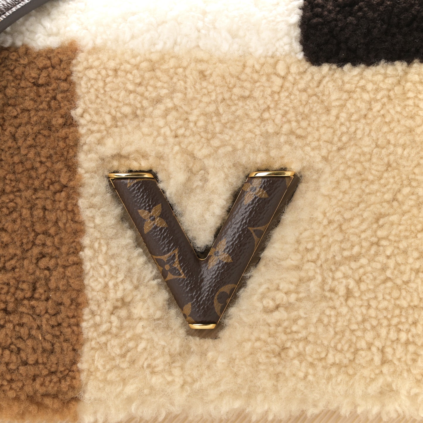 Monogram Epi Teddy Twist MM Creme