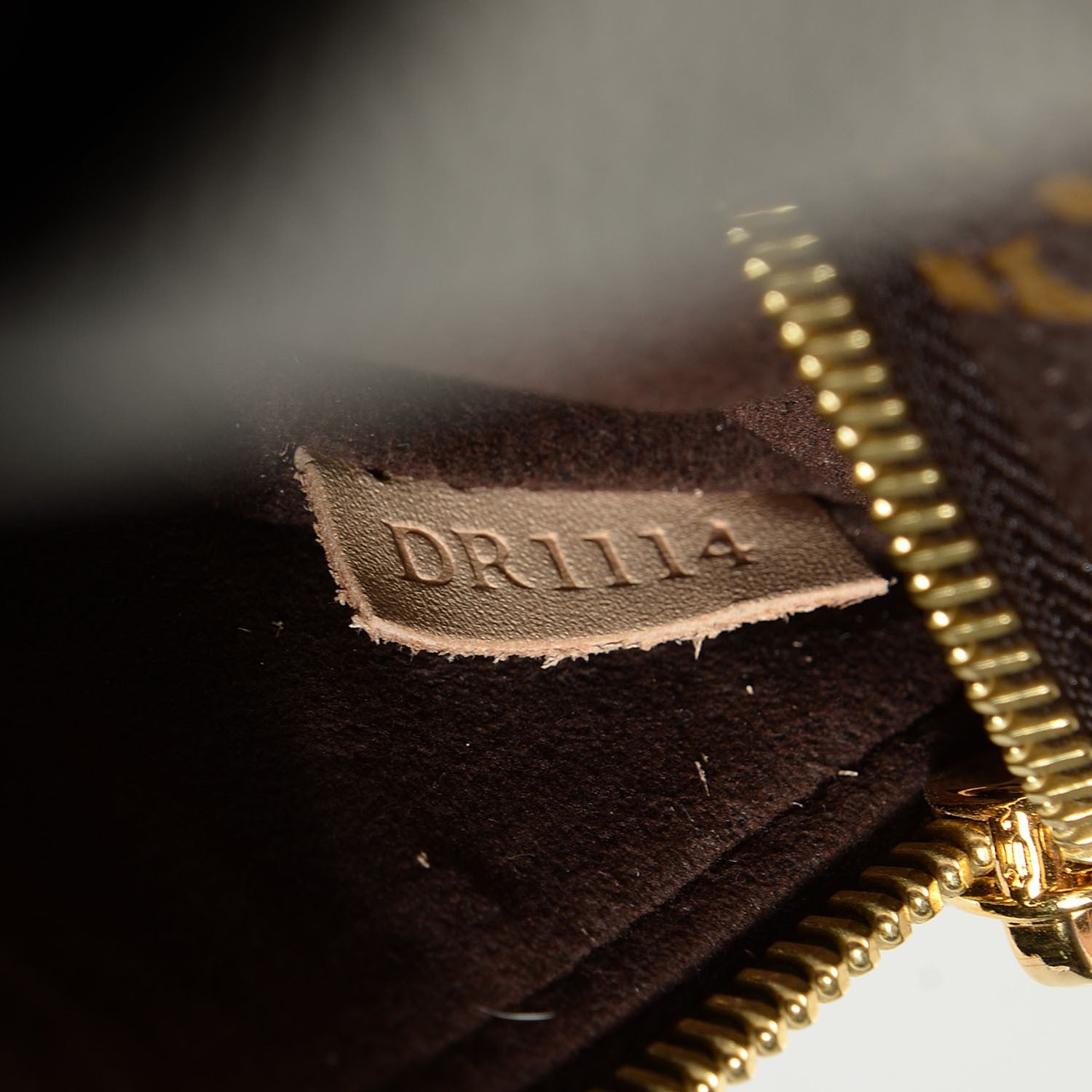 Louis Vuitton Monogram Pochette Metis 7 of 7