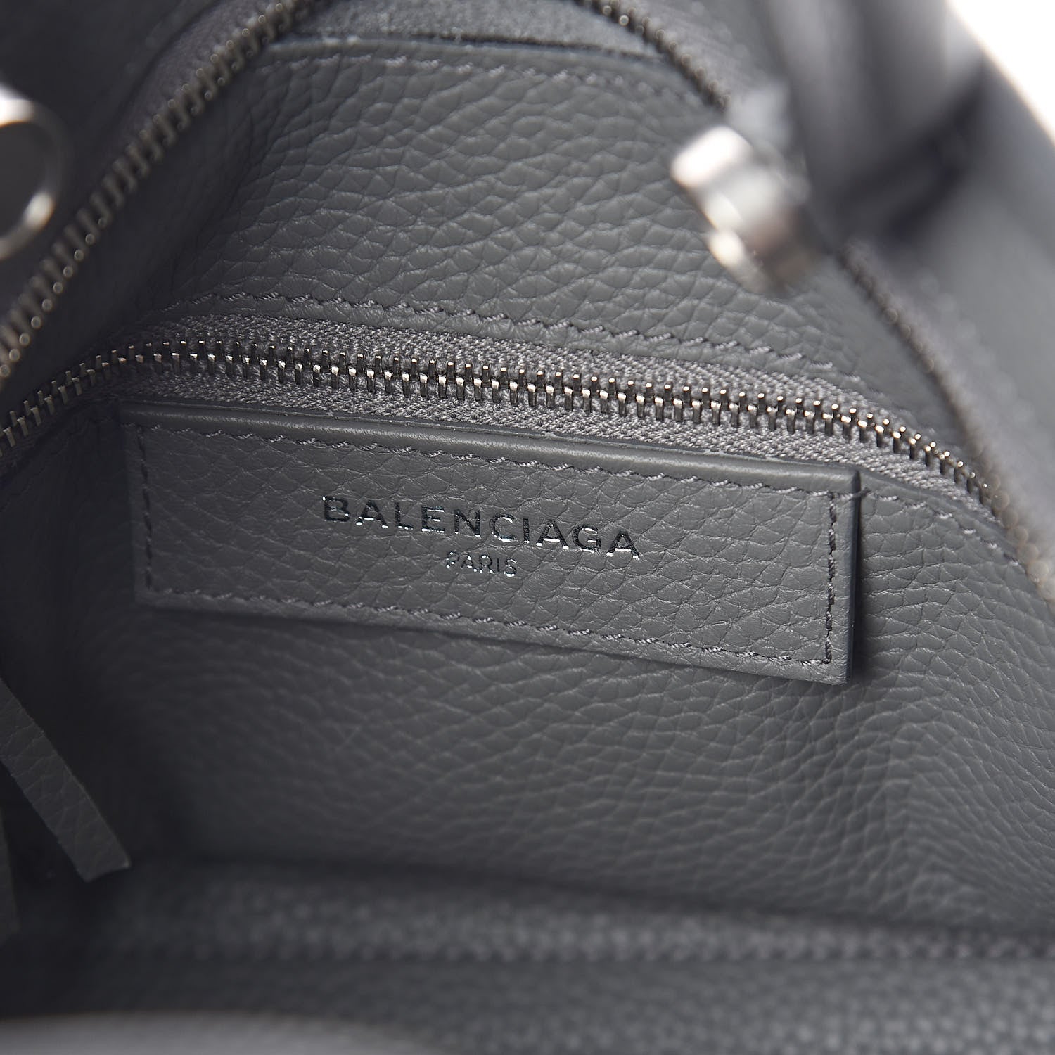 Balenciaga Veau Grana Perforated Blackout Hardware S City Gris Acier 5 of 8