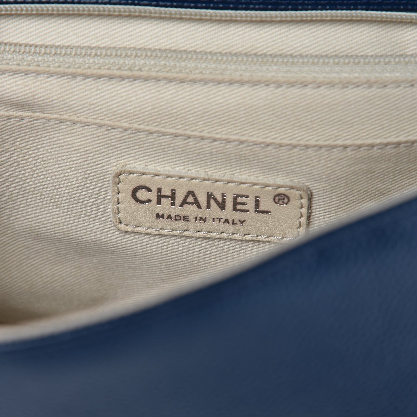 Caviar Medium Timeless CC Flap Navy Blue