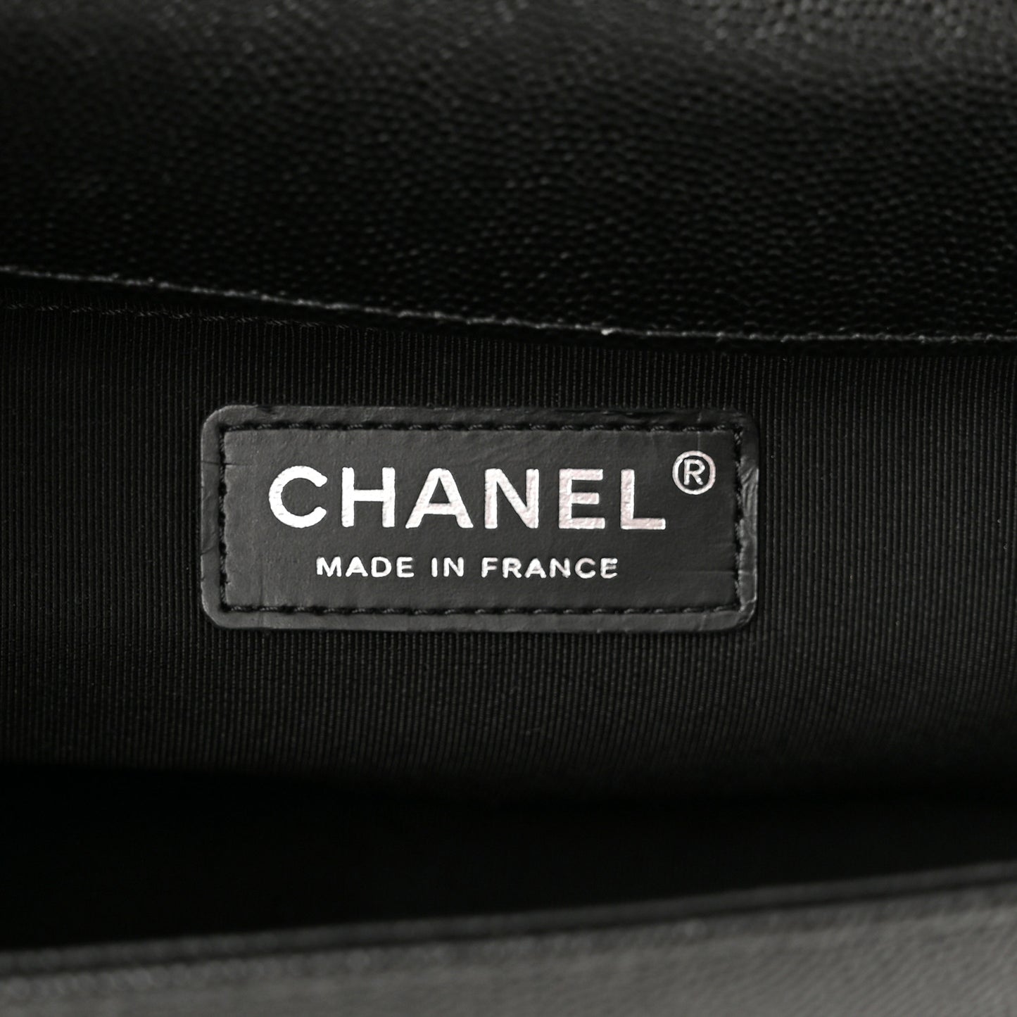 Caviar Quilted Medium Boy Flap Black