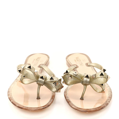 Valentino Garavani PVC Jelly Glitter Rockstud Bow Thong Sandals 39 Oro 2 of 8