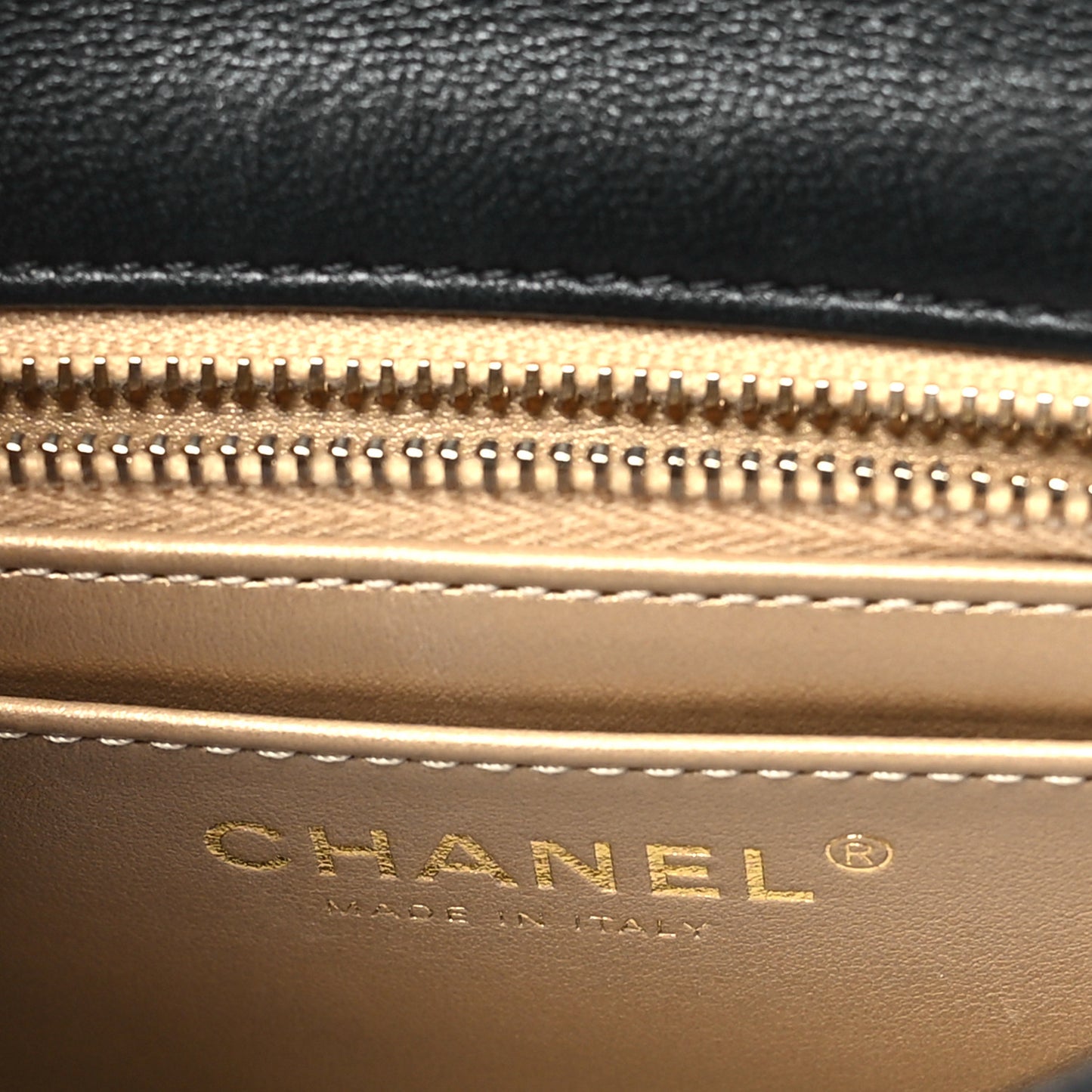 Lambskin Quilted Mini Pearl Crush Flap Black