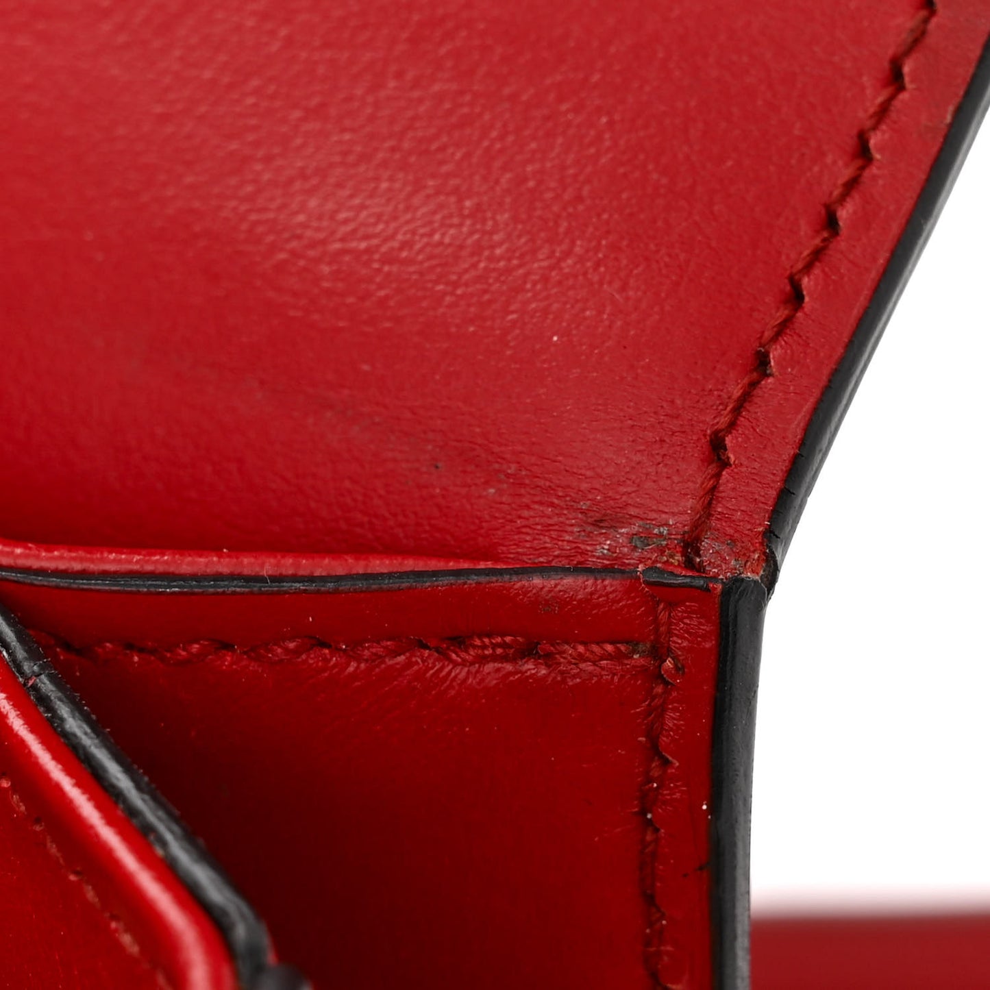 Saffiano Lux Embleme Flap Shoulder Bag Fuoco