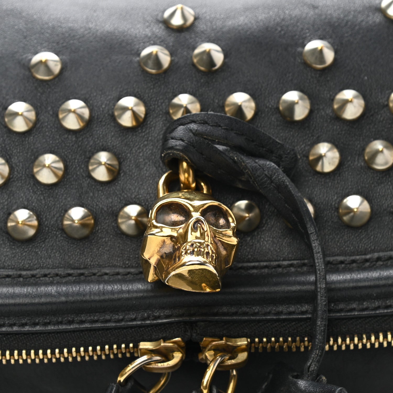 Alexander McQueen Smooth Calfskin Studded Padlock Skull Clutch Black 8 of 14