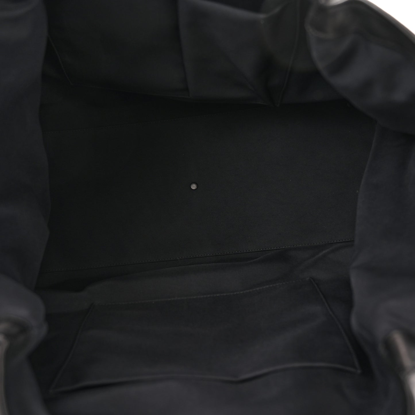 Nylon Margaux 17 Inside-Out Black