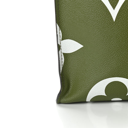 Louis Vuitton Monogram Giant Onthego GM Kaki Beige 14 of 15