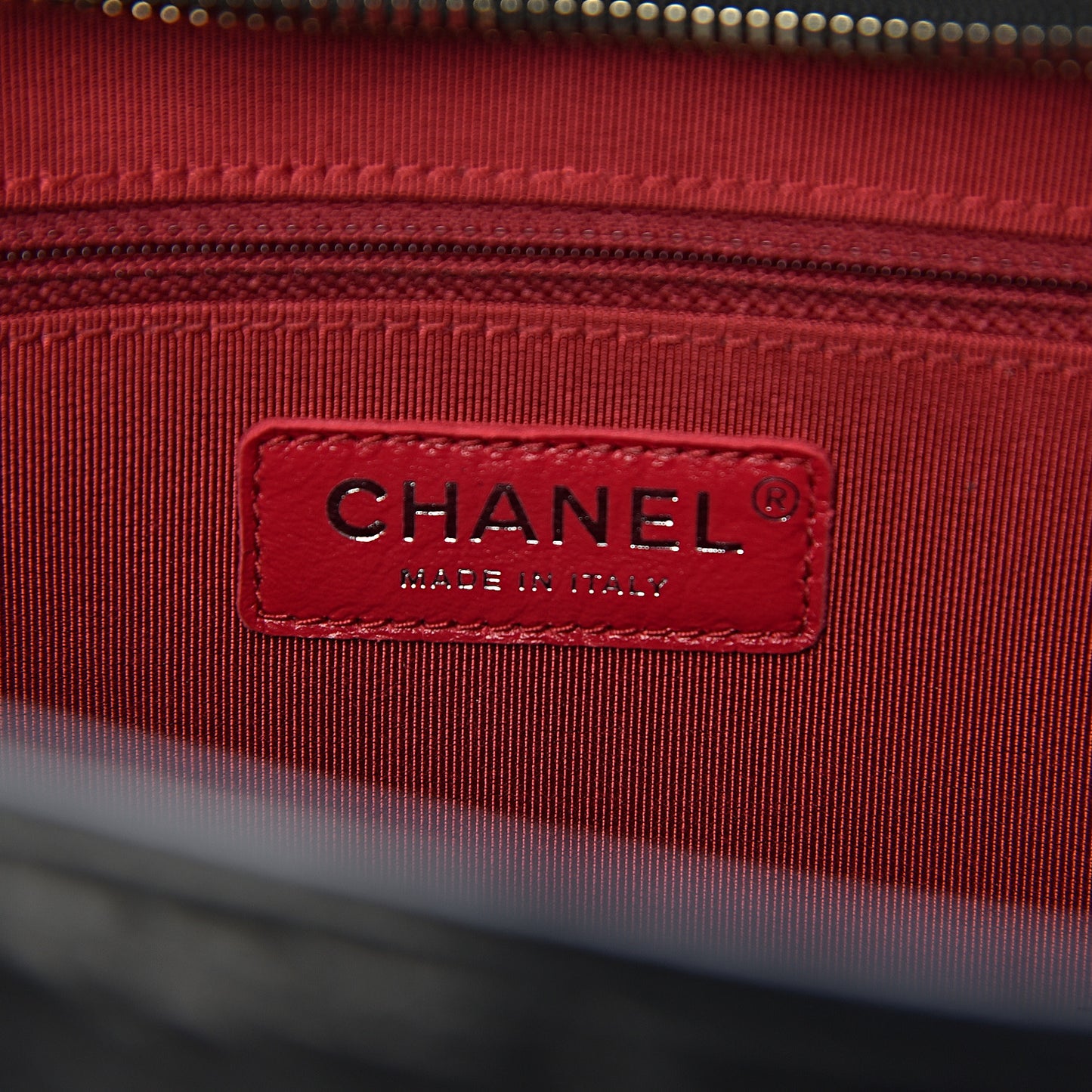 Aged Calfskin Quilted Medium Gabrielle Hobo Black