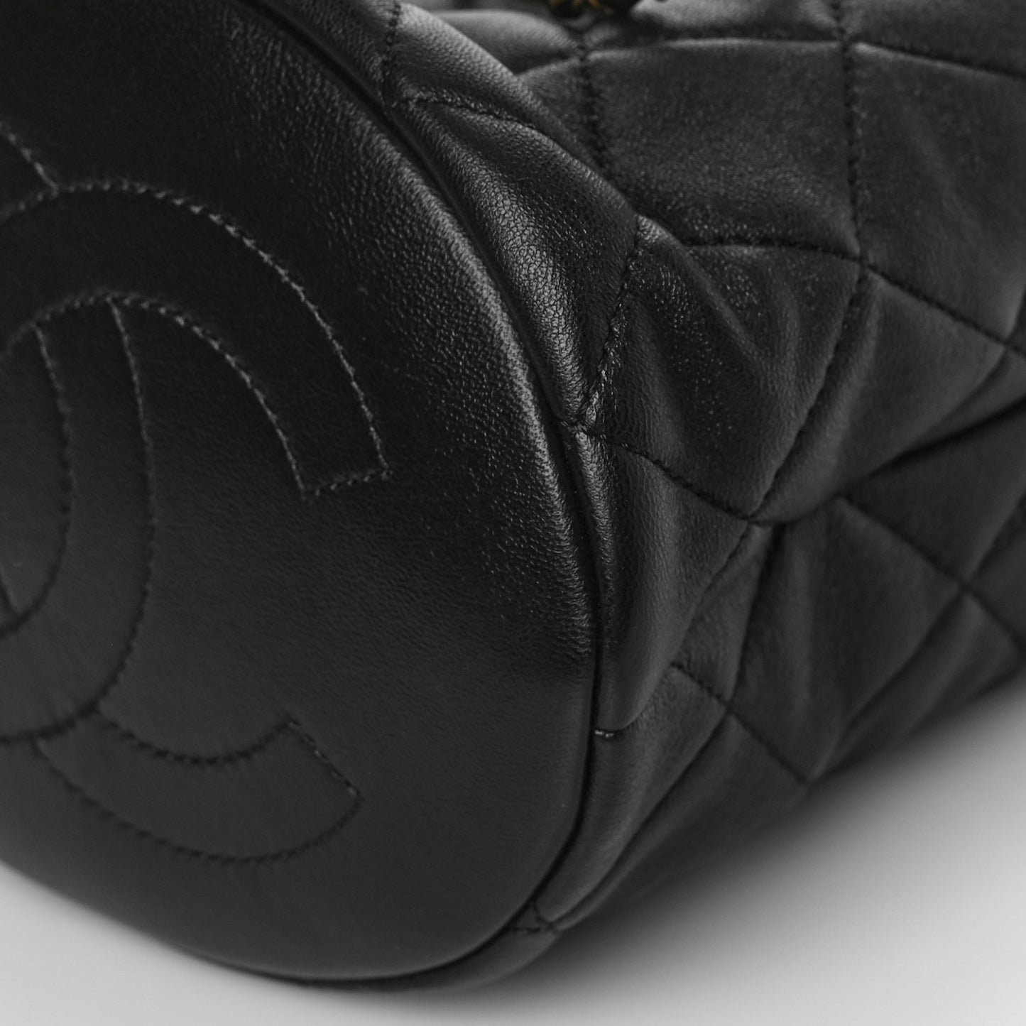 Lambskin Quilted Pearl Crown Drawstring Bag Black