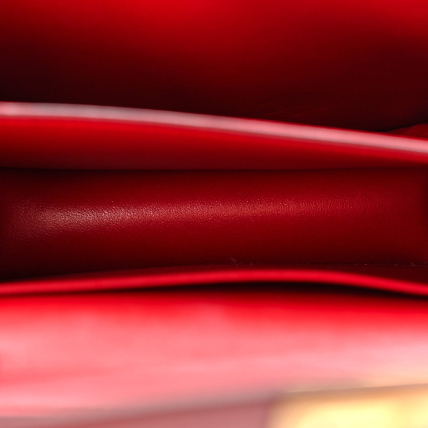 Box Calfskin Teen Classic Box Flap Bag Red