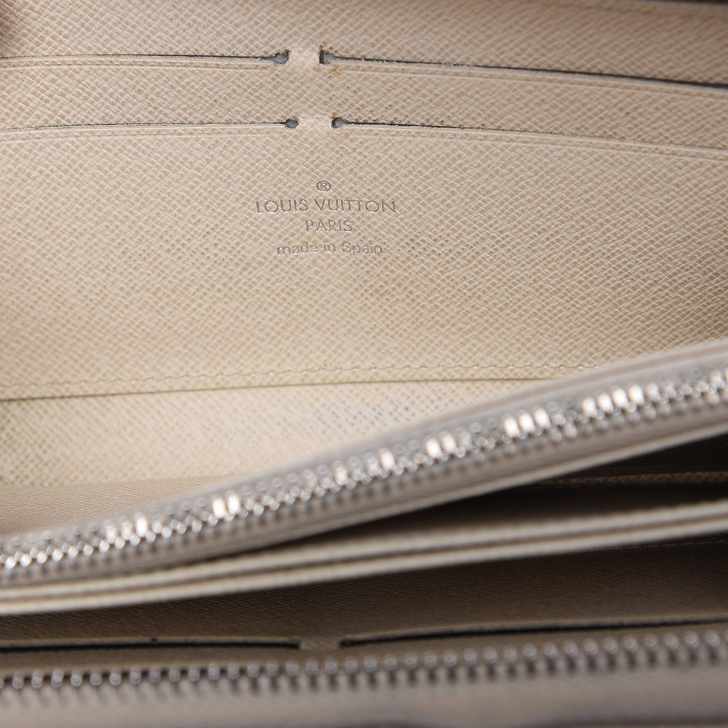 Epi Zippy Wallet Ivory