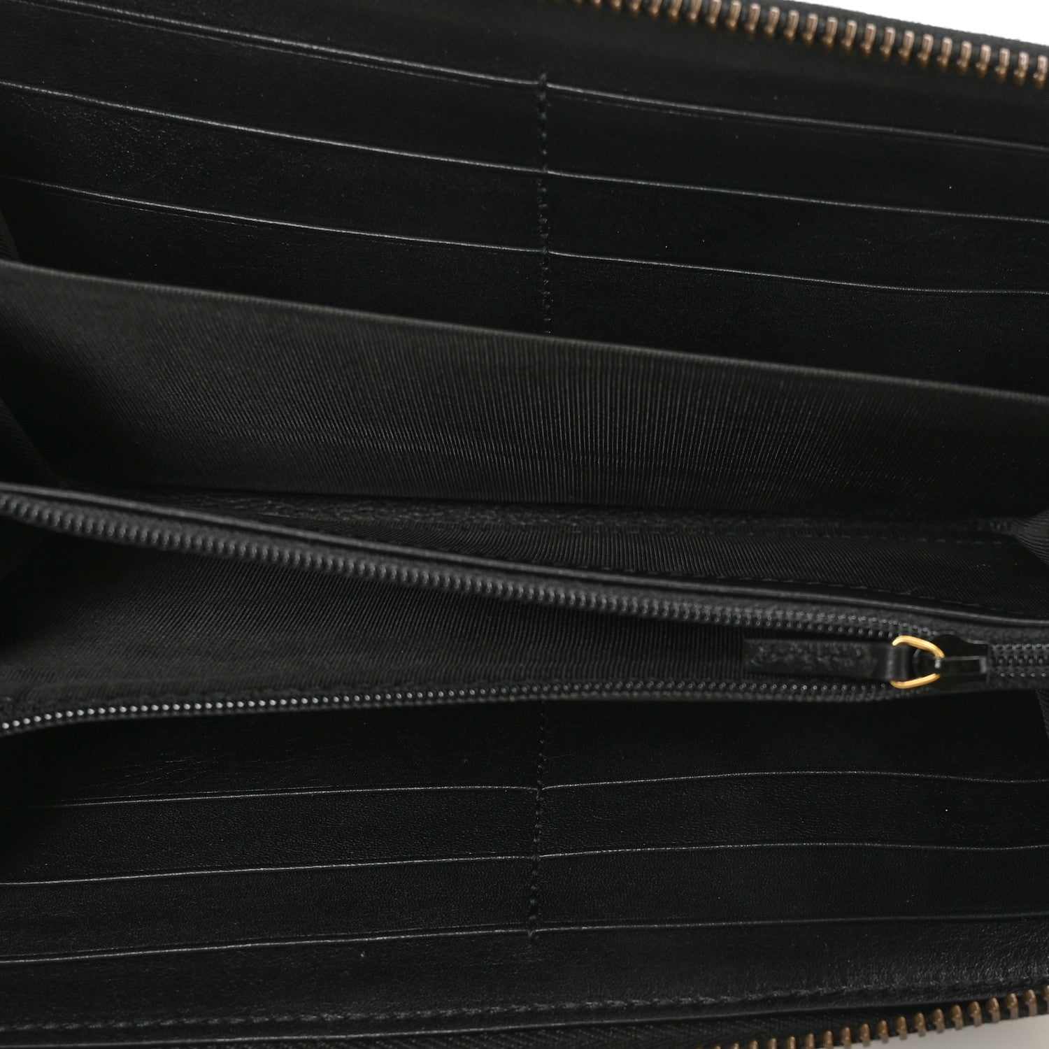 Gucci Calfskin Matelasse GG Marmont Zip Around Wallet Black White 5 of 6
