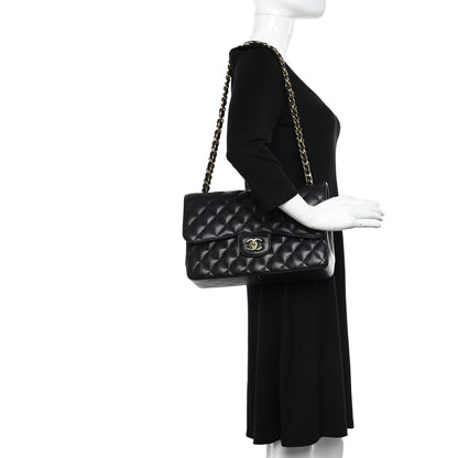 Chanel Caviar Quilted Jumbo Double Flap Black 3 of 11