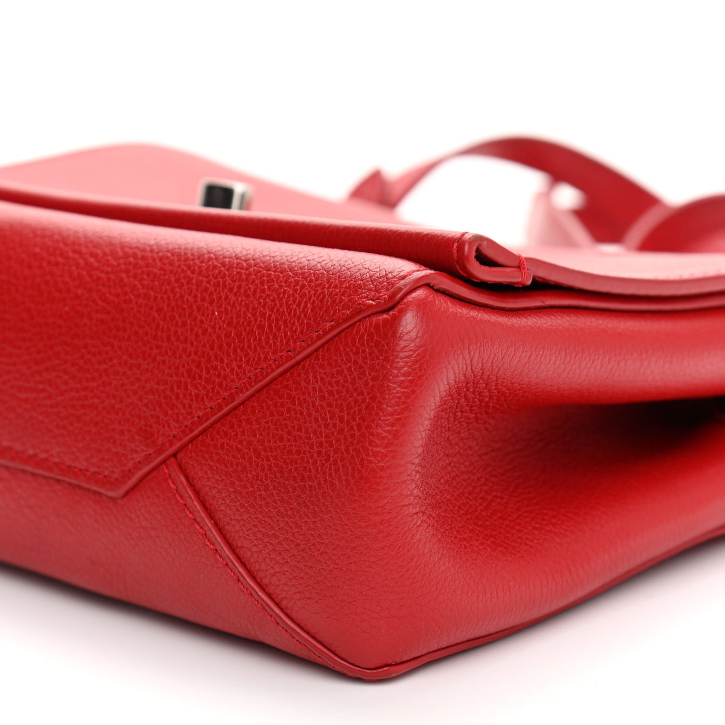 Calfskin Lockme II Chain Bag BB Rubis