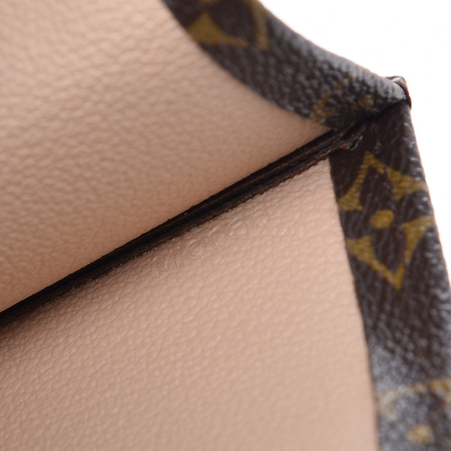 Monogram Sac Plat