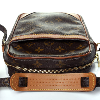 Louis Vuitton Monogram Danube 21 12 of 12