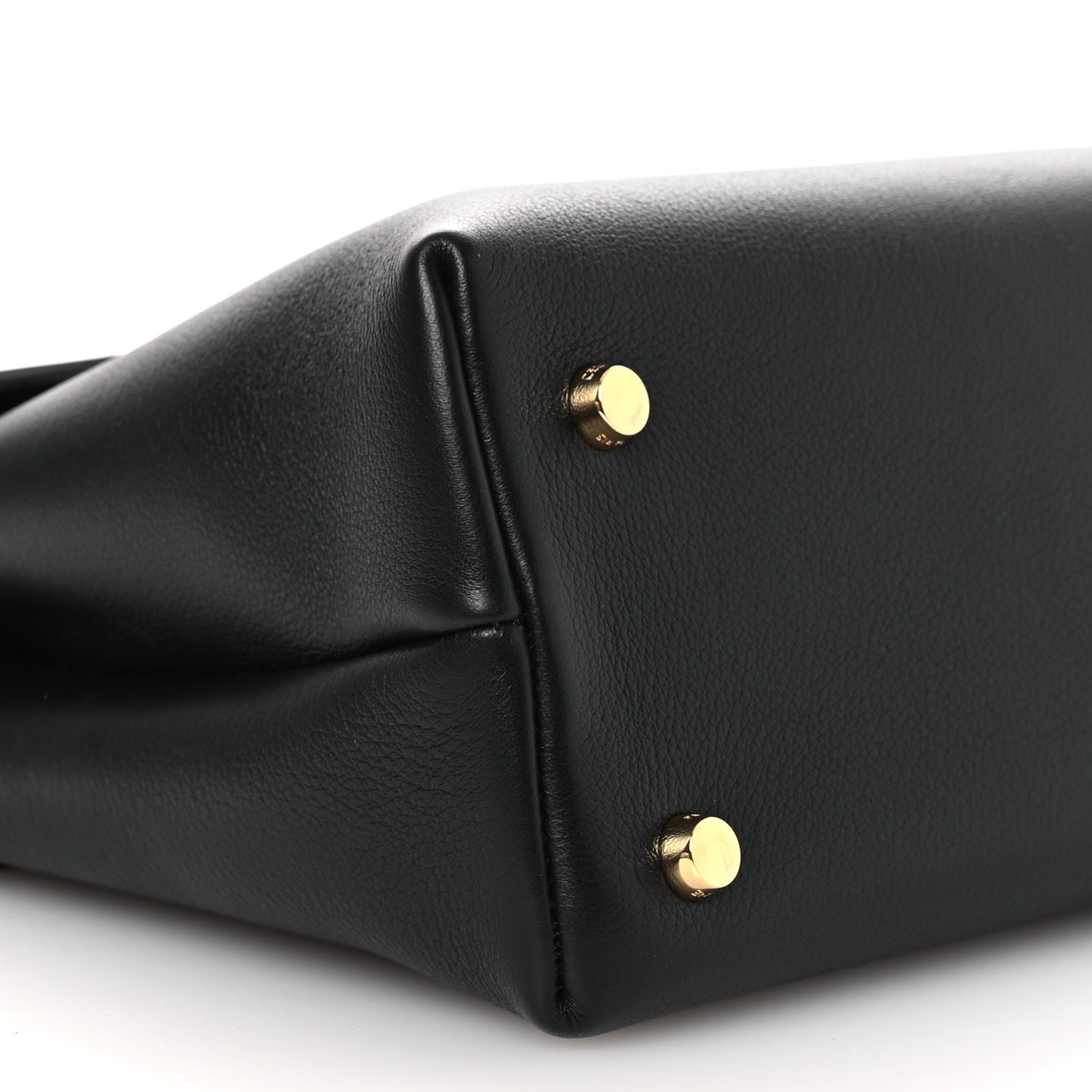 Supple Calfskin Medium Nino Black