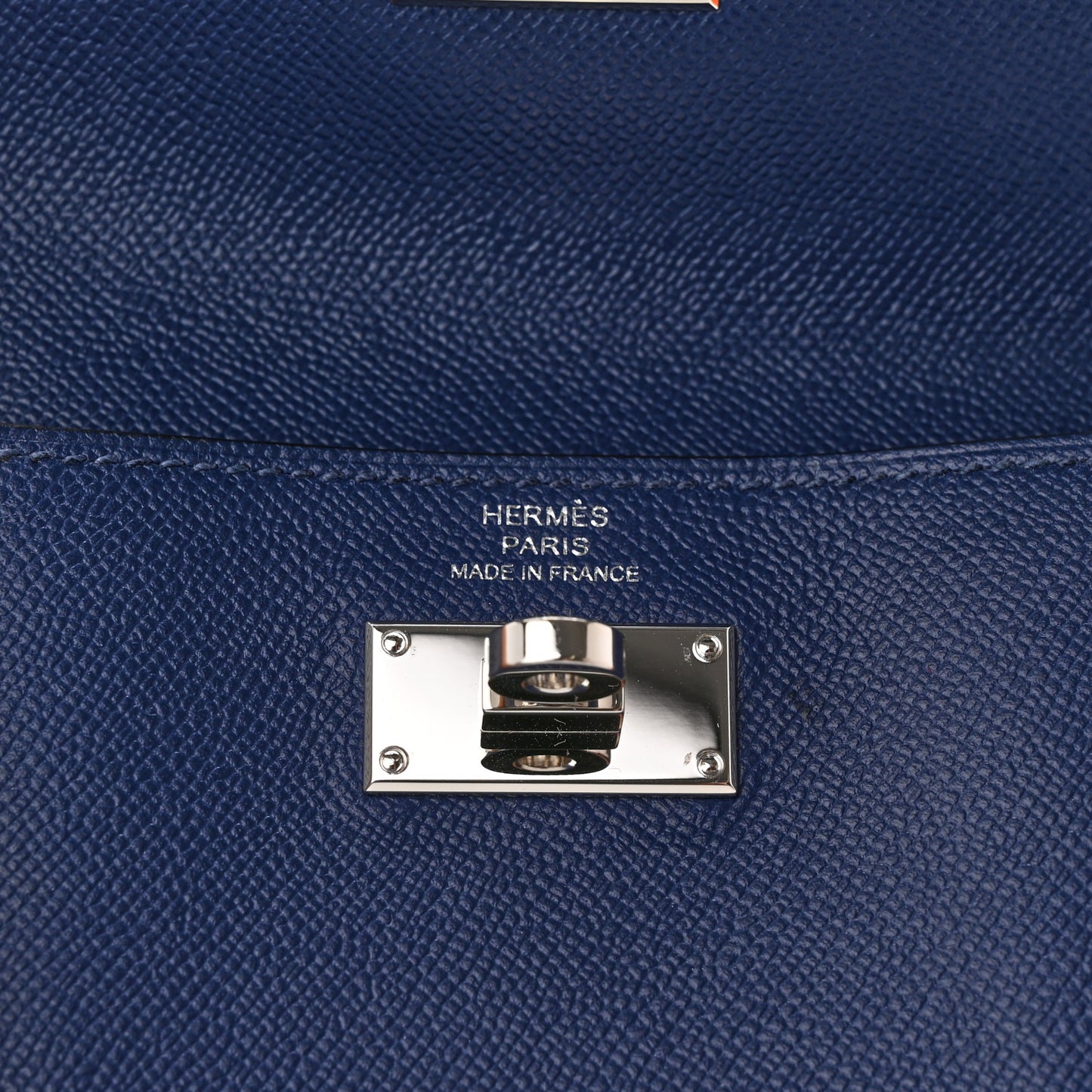 Epsom Kelly Pocket Compact Wallet Bleu Saphir