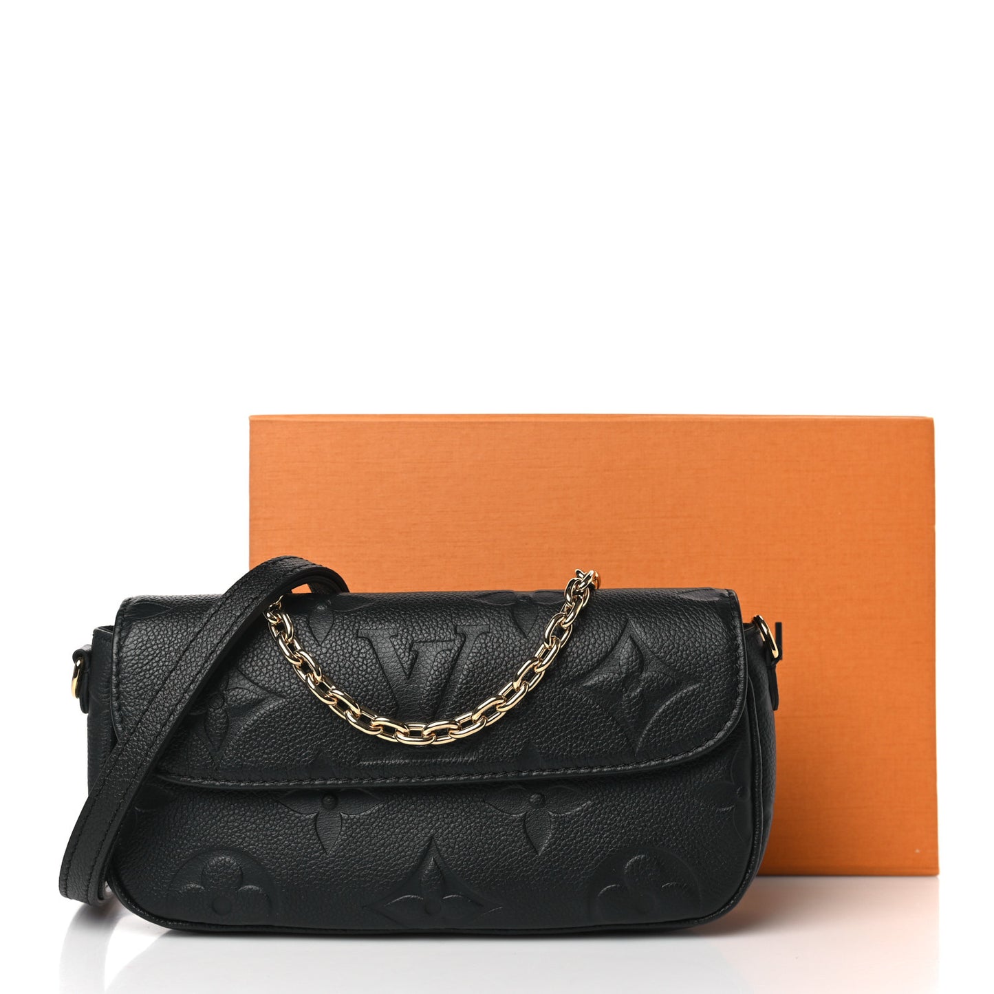 Empreinte Monogram Giant Ivy Wallet On Chain Black