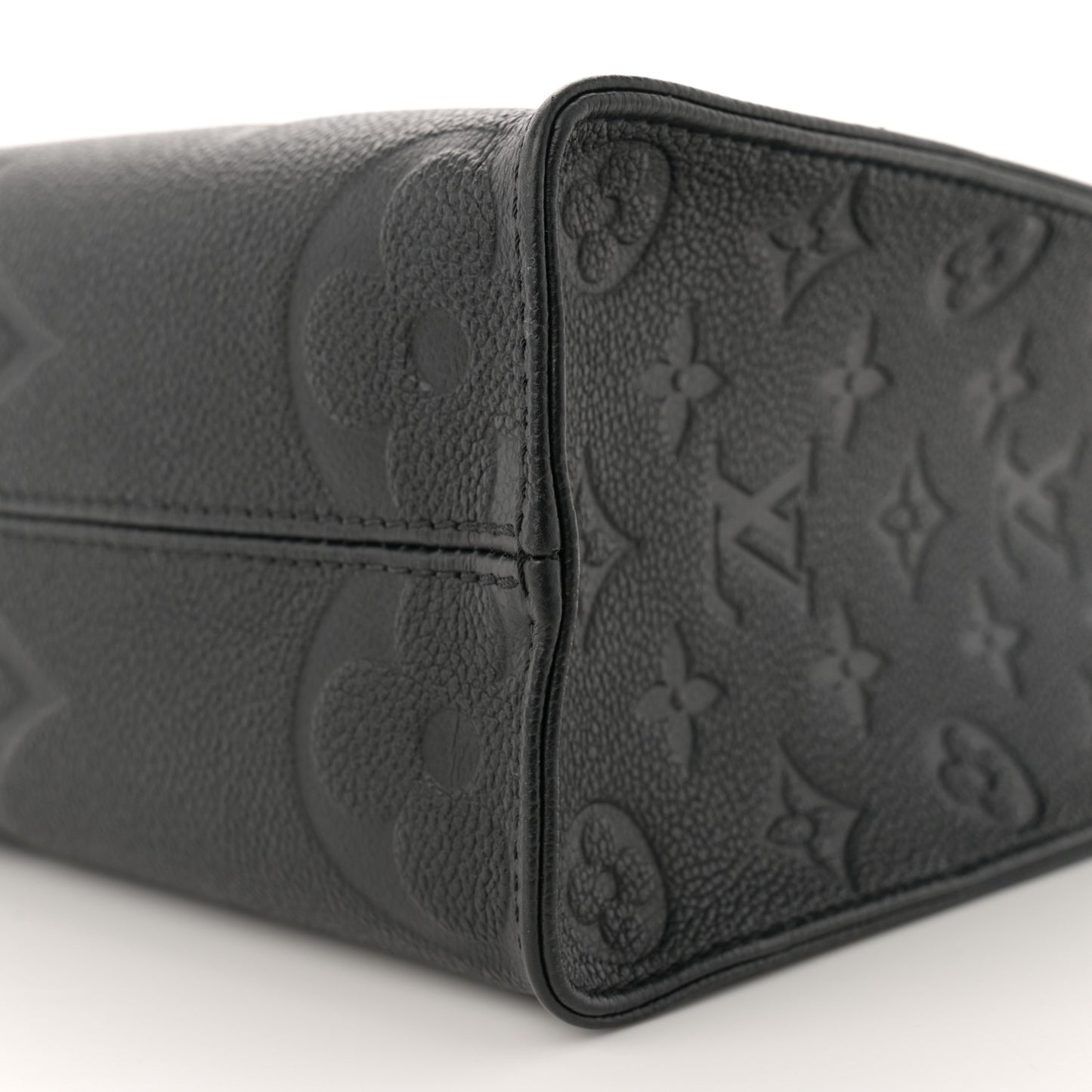 Empreinte Monogram Giant Onthego PM Black