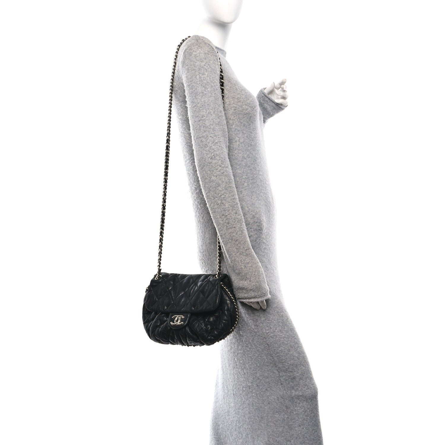 Chanel Washed Lambskin Quilted Medium Chain Around Messenger Black 2 of 11