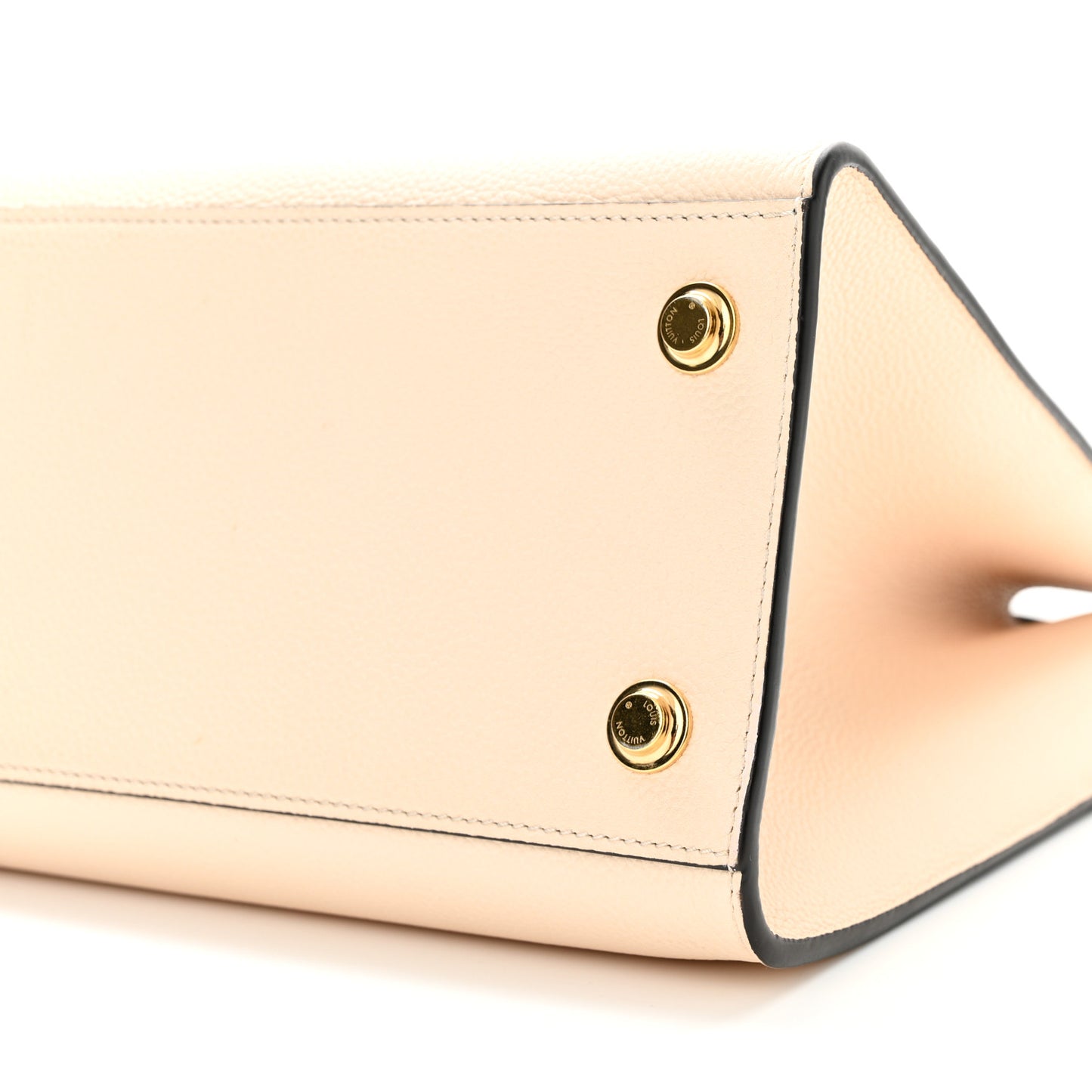 Taurillon City Steamer MM Black Caramel Creme