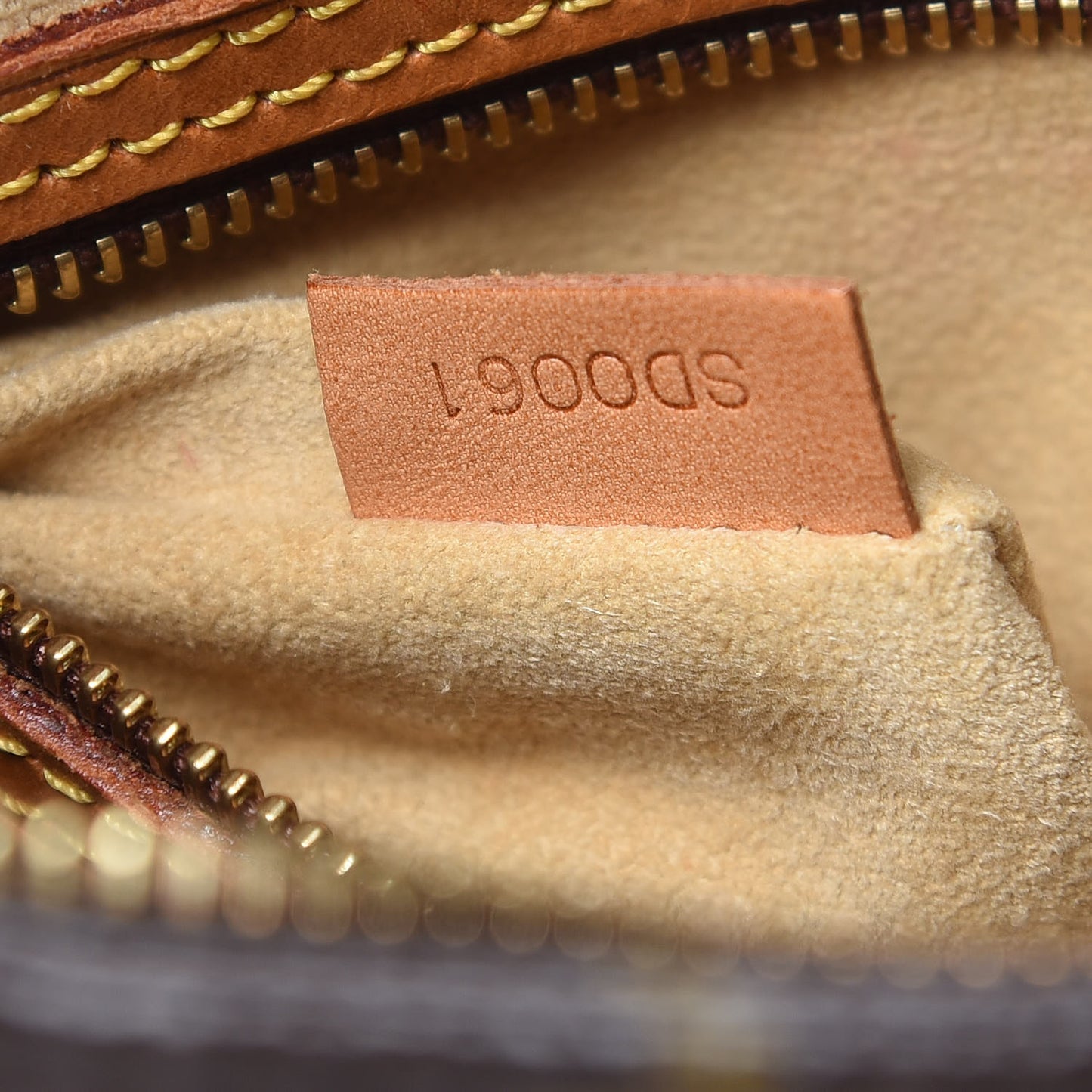 Monogram Looping MM