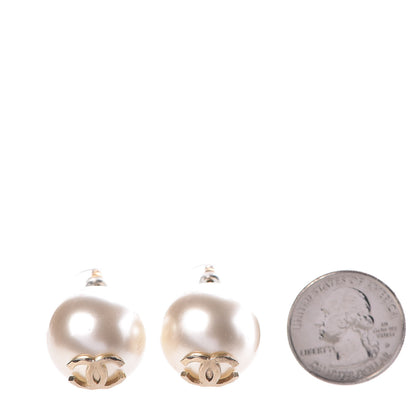 Chanel Pearl CC Large Earrings Gold 2 of 8