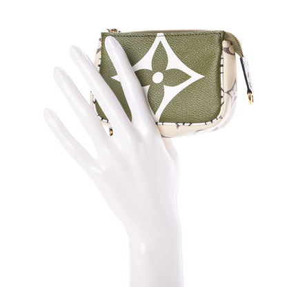 Louis Vuitton Monogram Giant Micro Pochette Accessories Kaki White 2 of 8